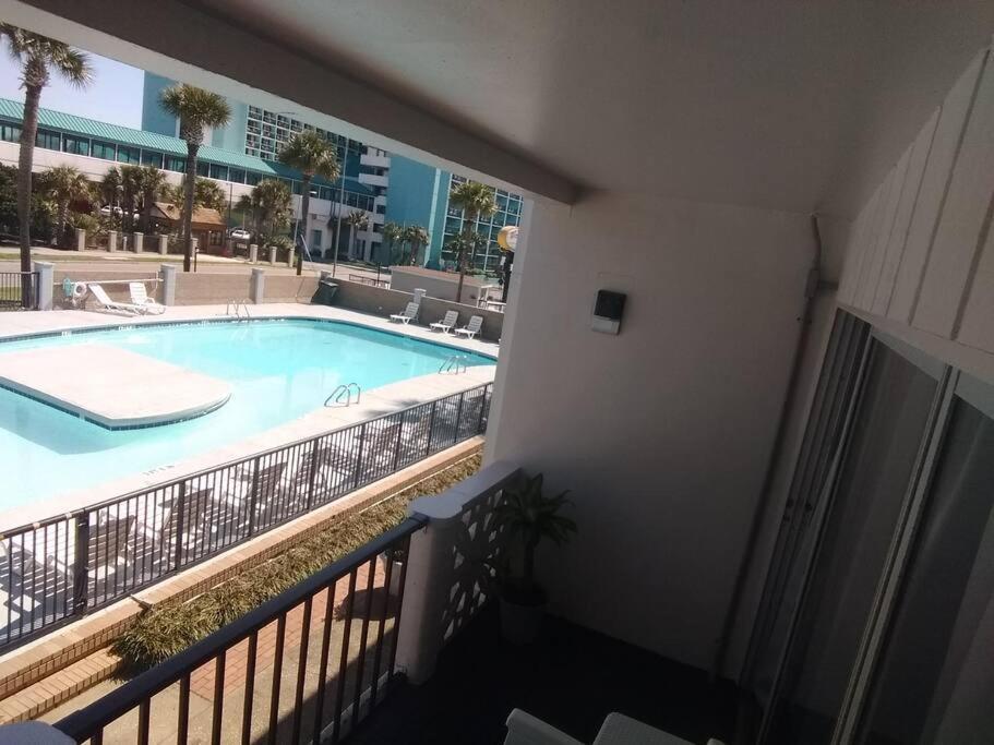 Pool Front & Across From Beach Myrtle Beach Exterior photo