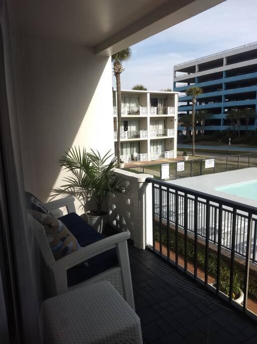 Pool Front & Across From Beach Myrtle Beach Exterior photo